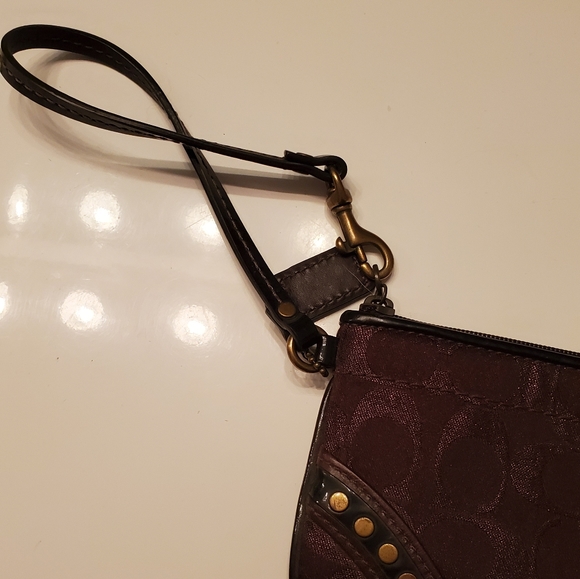 Coach Wristlet - Picture 4 of 7